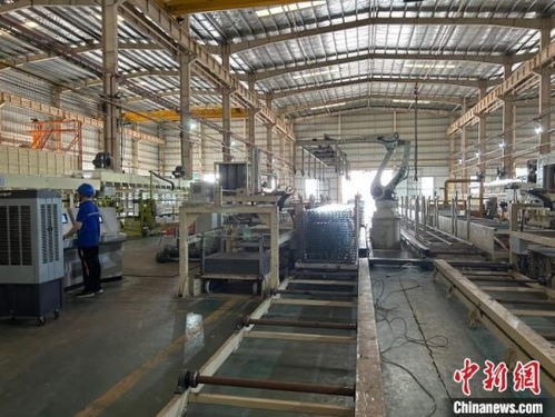 智慧車(chē)間 5G工廠 科技創(chuàng)新與技術(shù)轉(zhuǎn)讓為江西高質(zhì)量發(fā)展注入新動(dòng)能